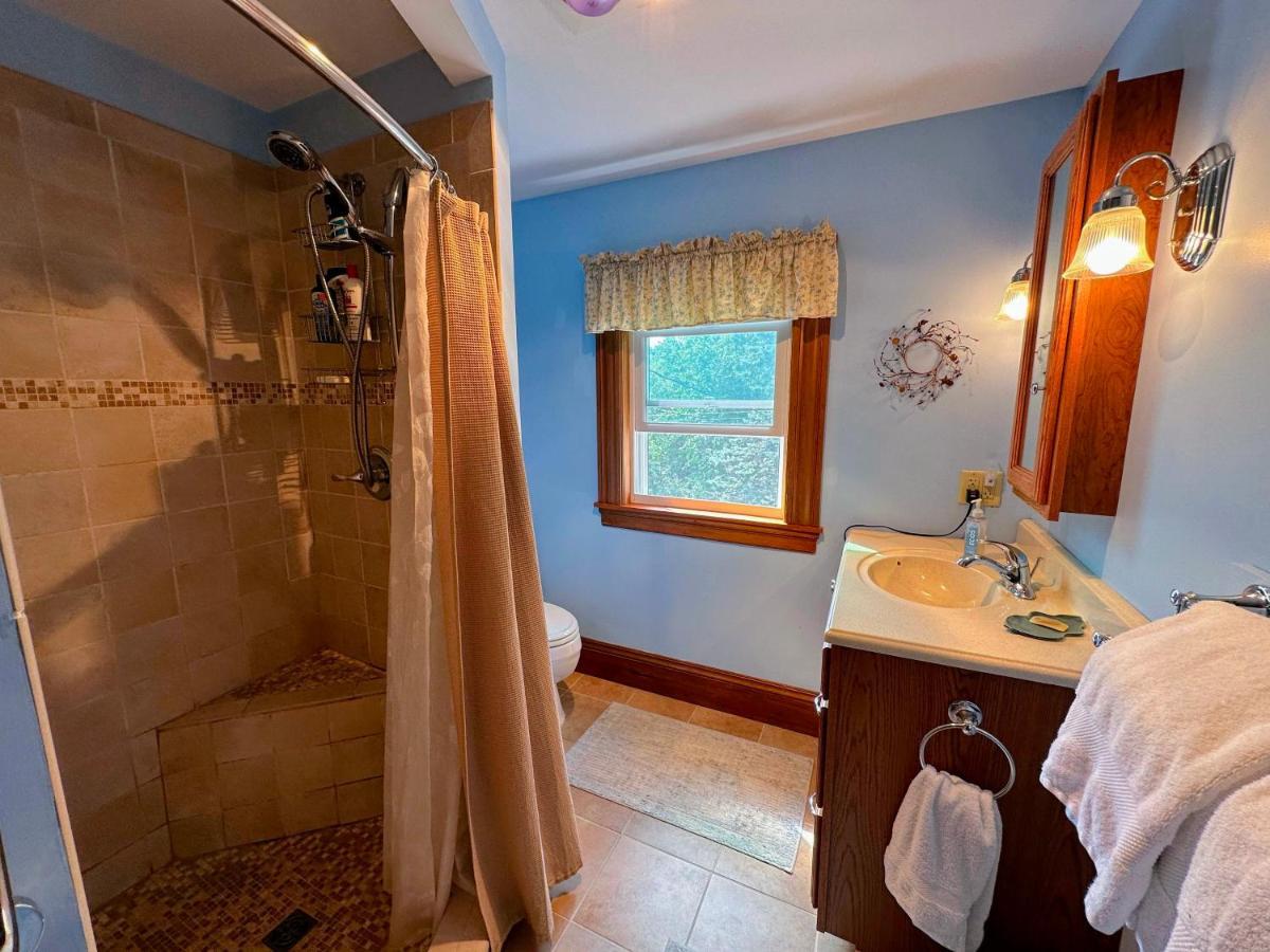 Private 2 Bedrooms And 1 Bathroom In Grand Victorian Home In The Heart Of The Whiite Mountains! Great Host Whitefield Exteriér fotografie